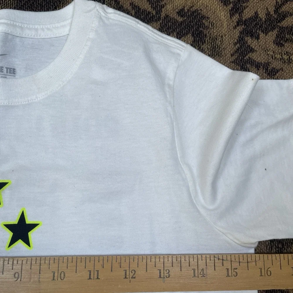 Nike T-Shirt Womans USA Soccer 2015 Victory Logo Youth Size Medium New Marks